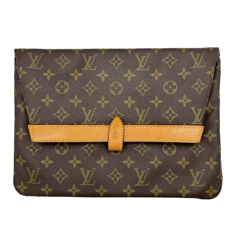 Handle bags with colorful handles for flair -Louis Vuitton  Monogram Monogram Clutch Bag (Pre-Owned)