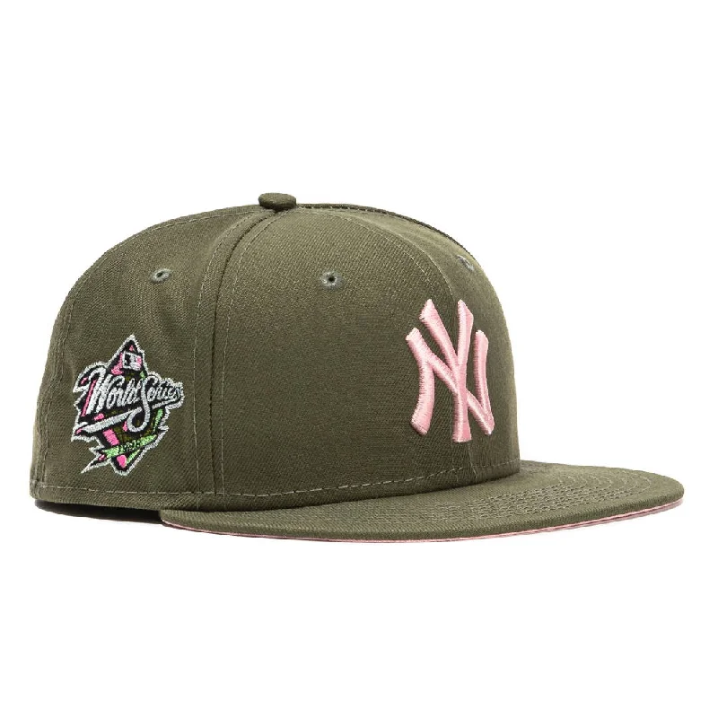 Lightweight cap for easy travel packing -New Era x MLB Pink Martini 'New York Yankees 1998 World Series' 59Fifty Patch Fitted Hat (Hat Club Exclusive)