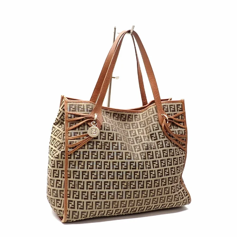 Handle bags with geometric patterns for modernity -Fendi  Canvas Leather Tote Bag (Pre-Owned)