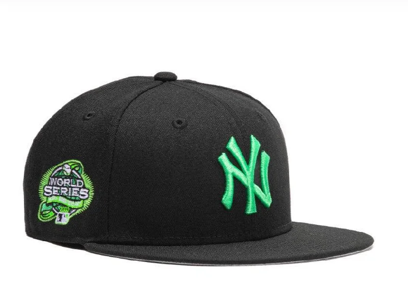 Classic cap with curved bill silhouette -New Era x MLB Burger Pack 'New York Yankees 2003 World Series' 59Fifty Patch Fitted Hat (Hat Club Exclusive)