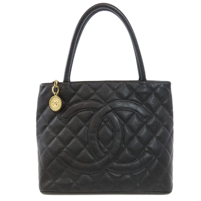 Handle bags with sleek hardware for sophistication -Chanel  Caviar Leather Tote Bag (Pre-Owned)