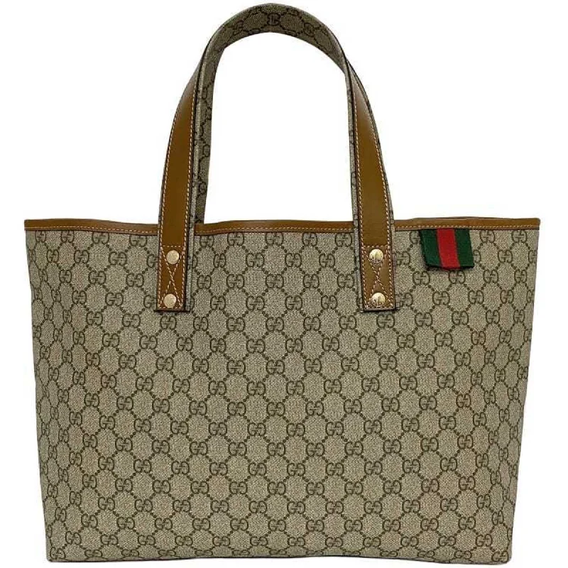 Handle bags with lightweight nylon for ease -Gucci   Gg Supreme Tote Bag (Pre-Owned)