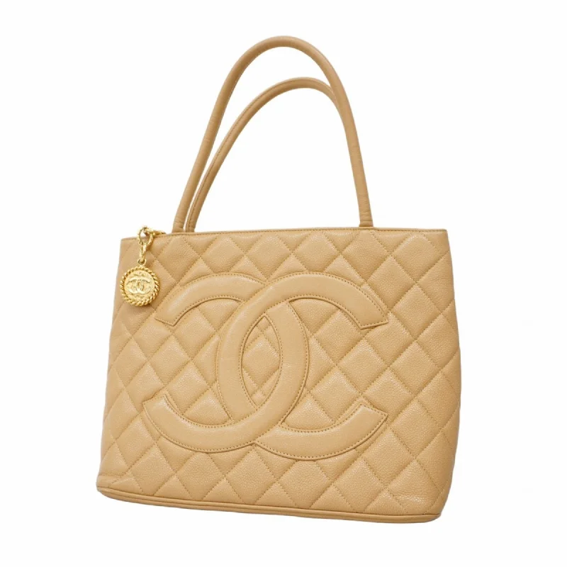 Quilted handle bags with stylish textured finish -Chanel  Caviar Leather Tote Bag (Pre-Owned)