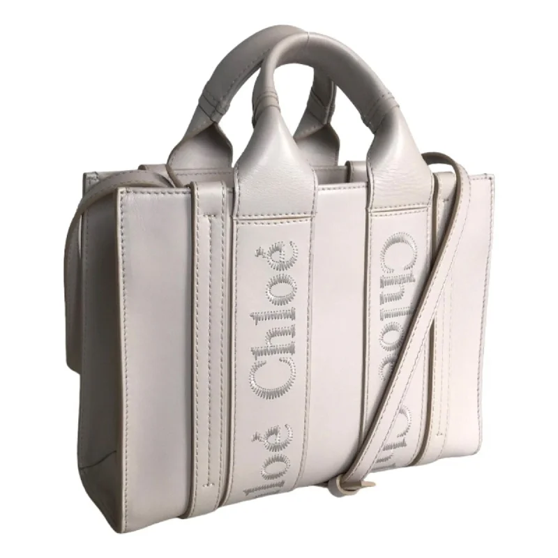 Handle bags with rustic leather for charm -Chloé  Leather Shoulder Bag Tote Bag (Pre-Owned)