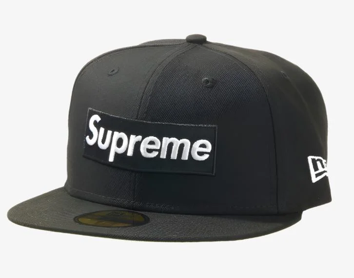 Retro baseball cap with classic team colors -Supreme x New Era Fitted Hat 'No Comp Box Logo' Black (FW21)