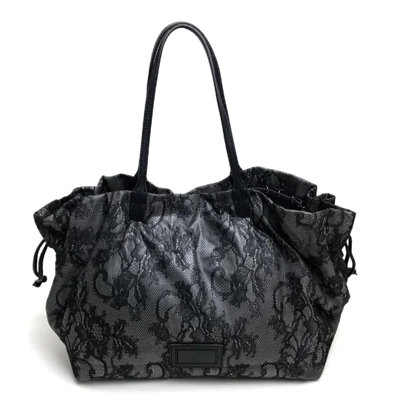 Handle bags with structured shapes for class -Valentino Garavani  Other Tote Bag (Pre-Owned)