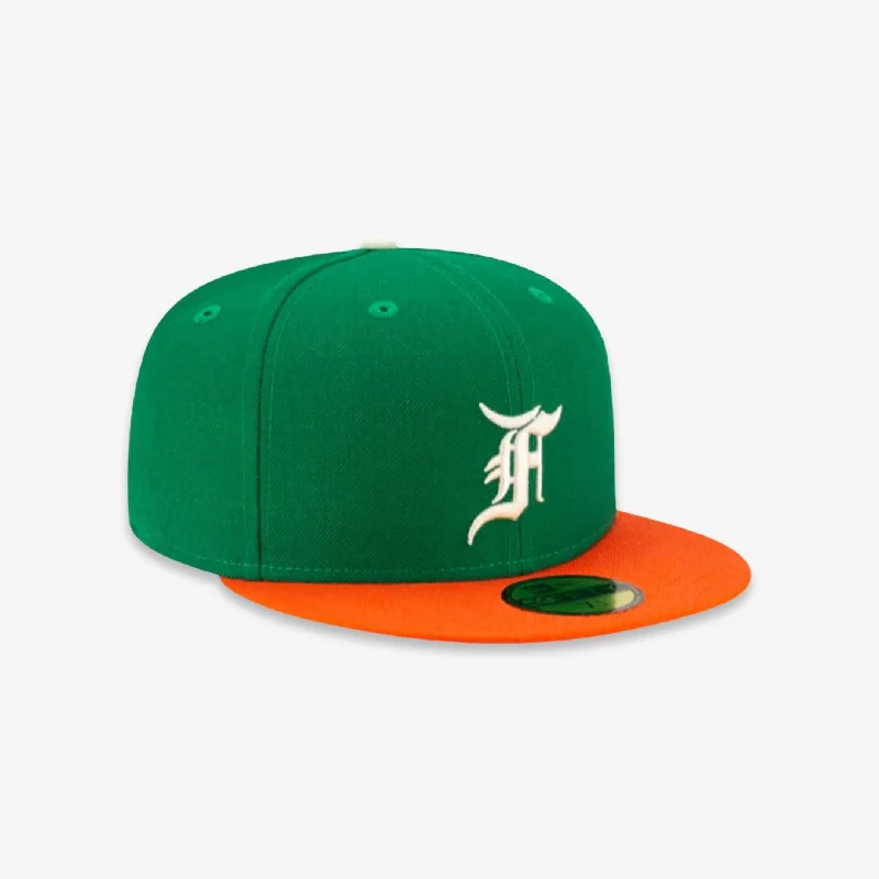 Retro cap with 80s-inspired color blocks -New Era x Fear of God Essentials 59Fifty Fitted Hat Green / Orange (FW21) 60185370