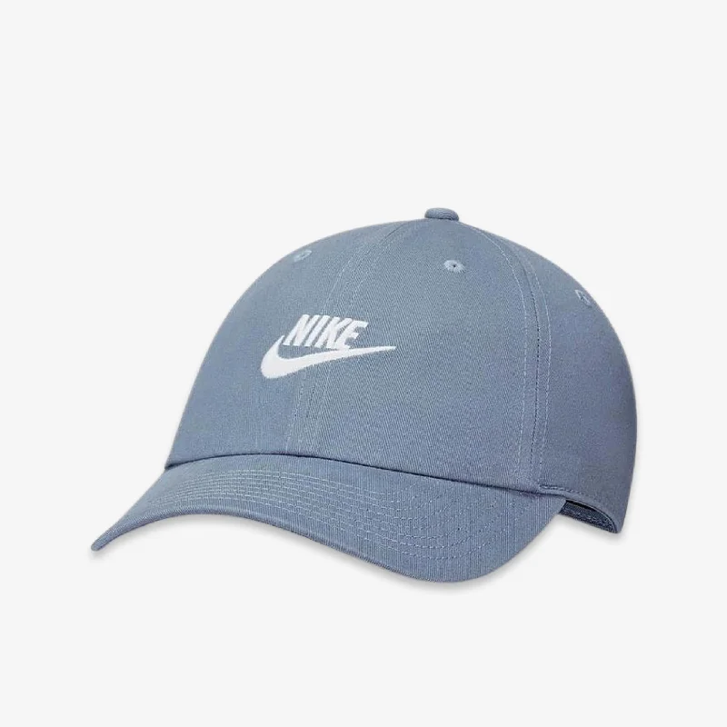 Classic cap with subtle tonal embroidery -Nike Sportswear Heritage86 Futura Adjustable Hat Ashen Slate 913011-493