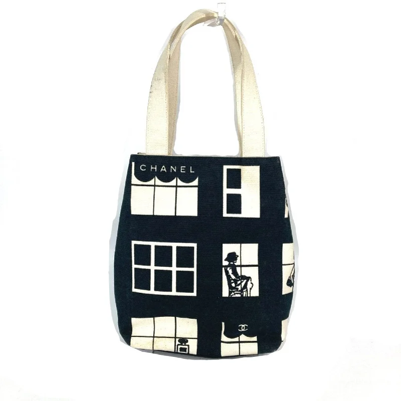 Handle bags with vintage vibes for nostalgia -Chanel  Other Tote Bag (Pre-Owned)