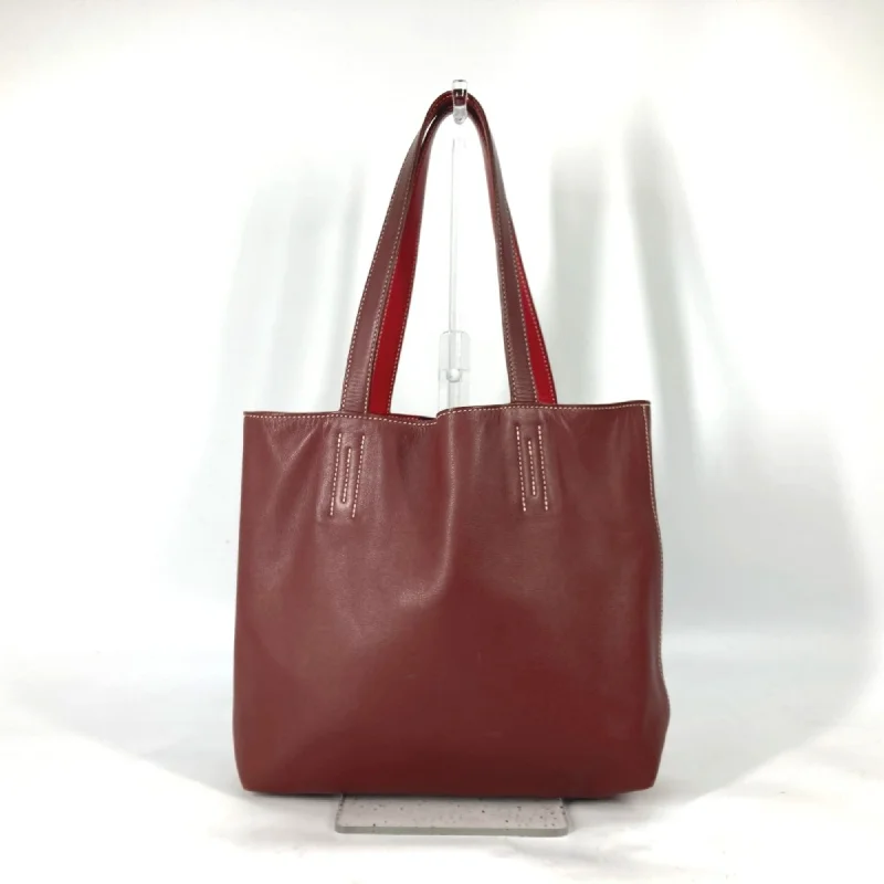 Handle bags with vintage clasps for nostalgia -Hermes  Leather Tote Bag (Pre-Owned)