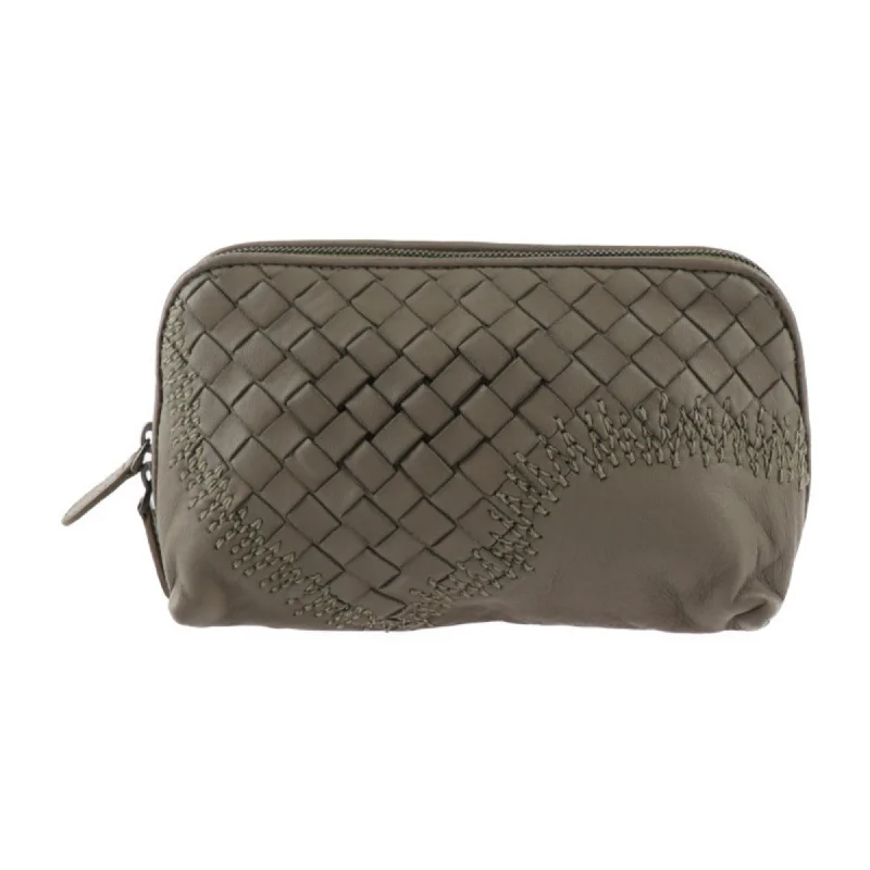 Handle bags with tropical leaves for summer -Bottega Veneta  Leather Clutch Bag Pouch (Pre-Owned)