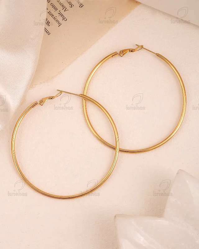 Best hoop earrings with geometric shapes for a modern and artistic appeal-Comet Fashionable Hoop