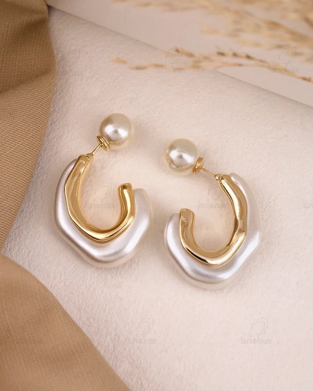 Best hoop earrings with custom designs for a personalized, unique accessory-Harlow Fashionable Studs