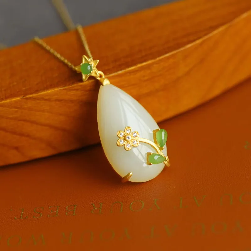 Necklaces and pendants with lotus flower designs for a spiritual, peaceful vibe-Hetian White Jade Peace Pendant